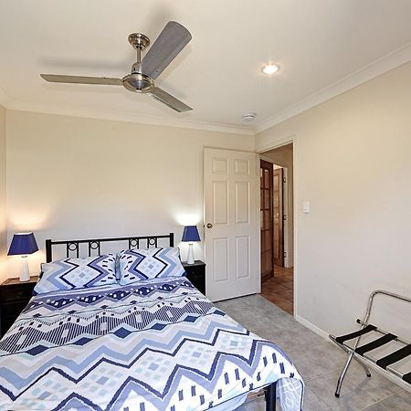 Golden Cane Bed & Breakfast Bed & Breakfast Bargara Exterior photo